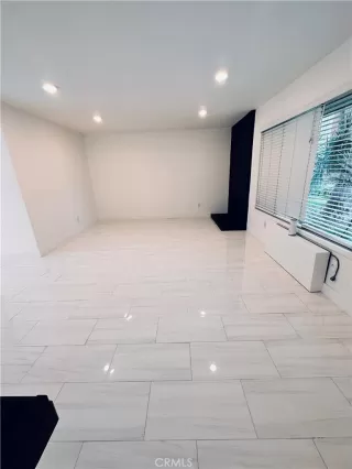 Photo #3: PW23166871 Listing 