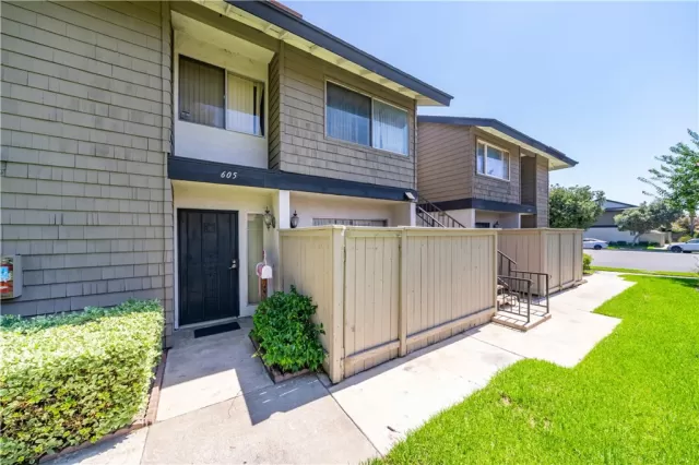 MLS: PW23167702 Condo For Sale