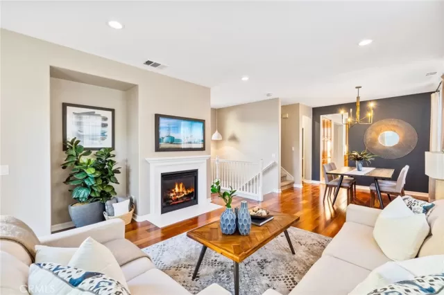 MLS: PW23173944 Condo For Sale