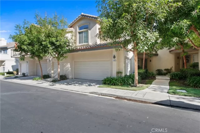 MLS: PW23174180 Condo For Sale