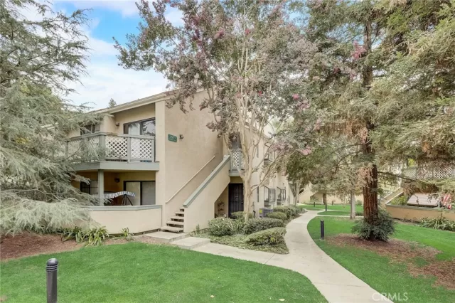 MLS: PW23176943 Condo For Sale