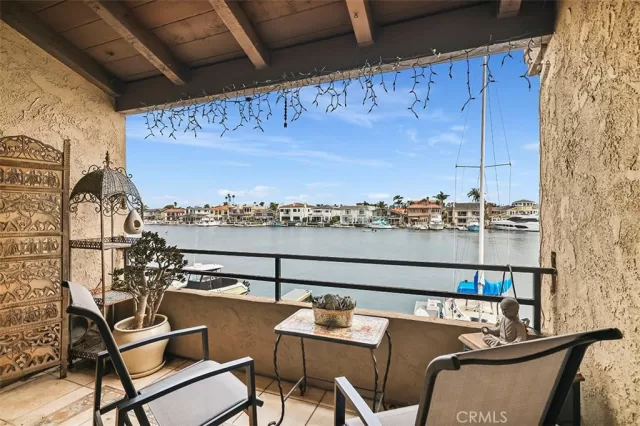 MLS: PW23177131 Condo For Sale