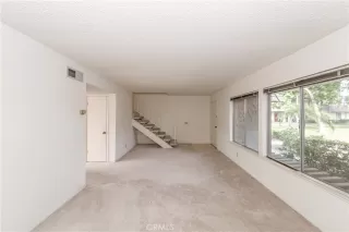 Photo #5: PW23177358 Listing