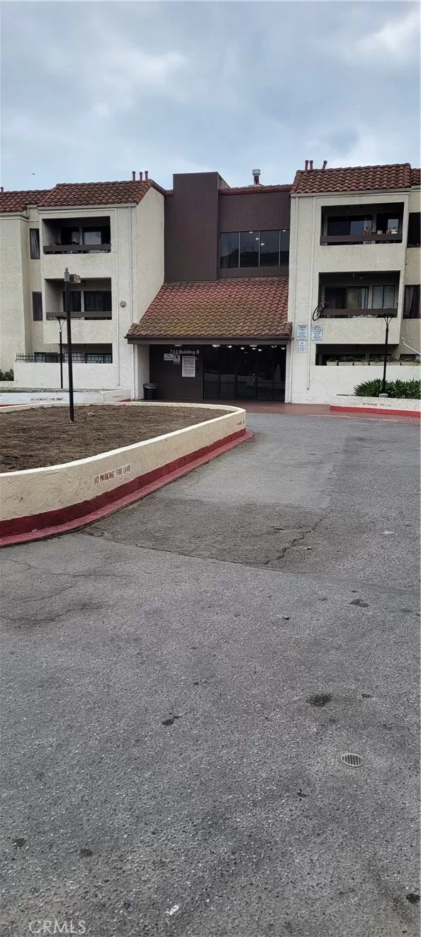 MLS: PW23178975 Condo For Sale