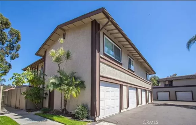 MLS: PW23182657 Condo For Sale