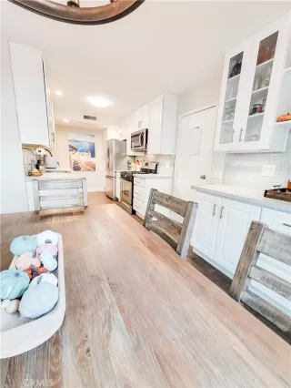 Photo #4: PW23182657 Listing