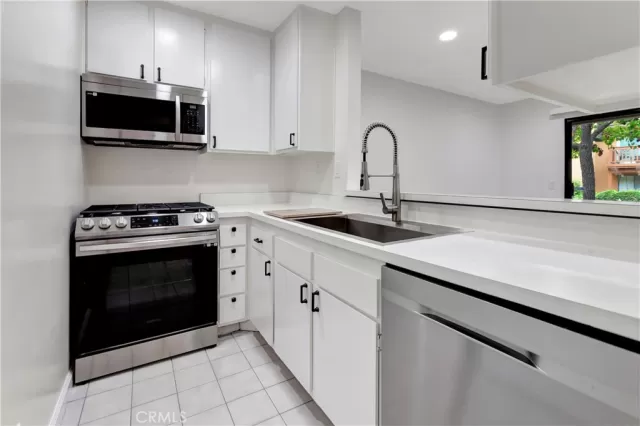 MLS: PW23187040 Condo For Sale