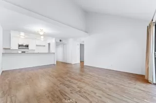 Photo #5: PW23187557 Listing 