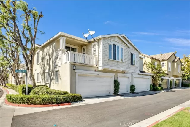 MLS: PW23189659 Condo For Sale