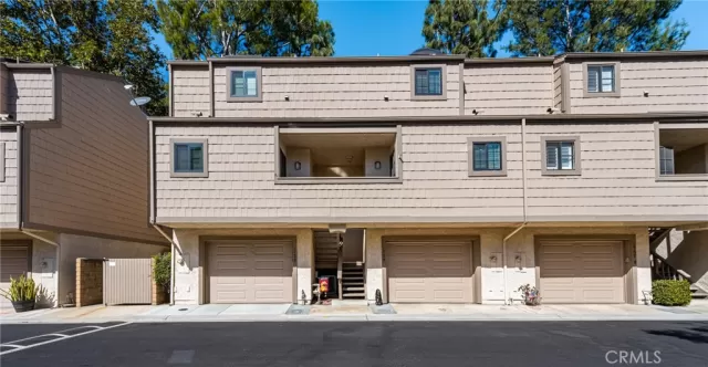 MLS: PW23190139 Condo For Sale