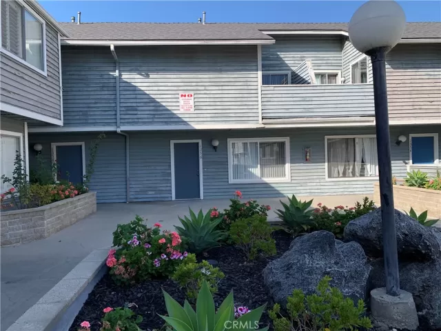 MLS: PW23191283 Condo For Sale