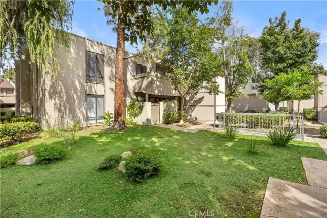 MLS: PW23191350 Condo For Sale