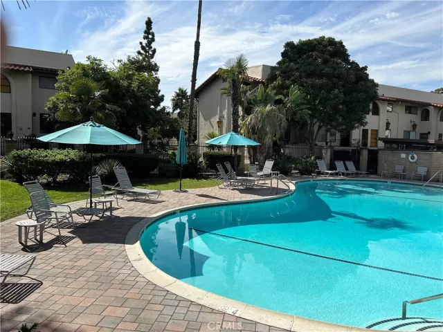 MLS: PW23191424 Condo For Sale