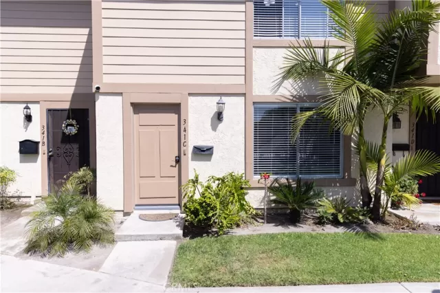 MLS: PW23192818 Condo For Sale