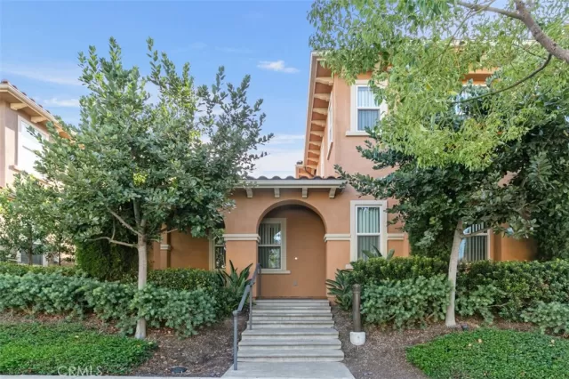 MLS: PW23192900 Condo For Sale