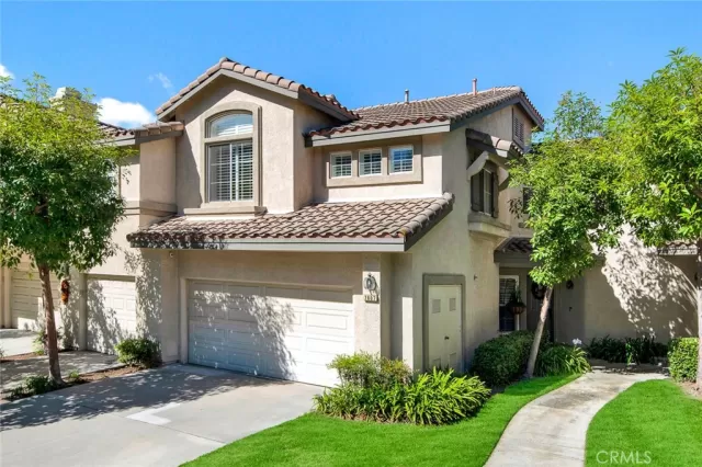 MLS: PW23195194 Condo For Sale