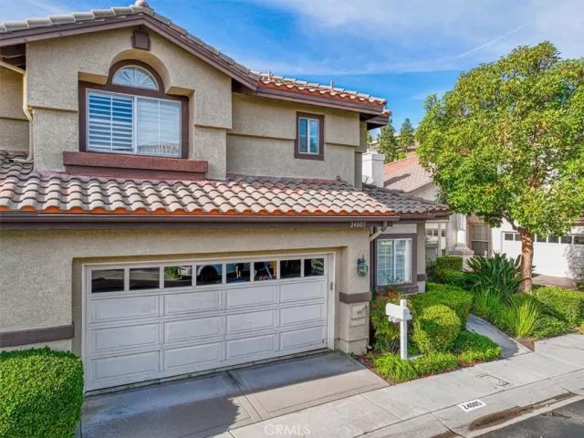 MLS: PW23195716 Condo For Sale