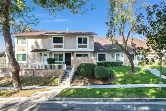 MLS: PW23196710 Condo For Sale