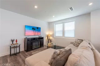 Photo #5: PW23199093 Listing 