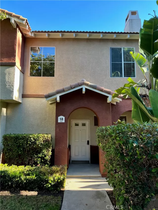 MLS: PW23199753 Condo For Sale