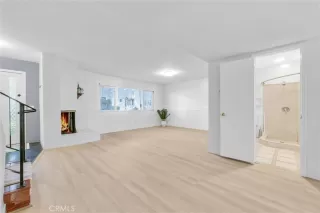 Photo #5: PW23201868 Listing