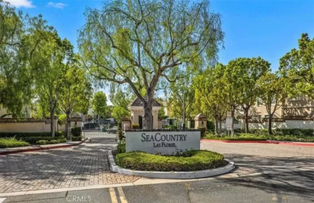 MLS: PW23203000 Condo For Sale