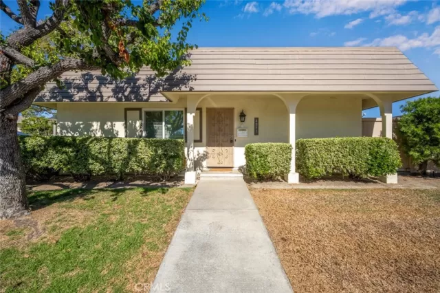 MLS: PW23204291 Condo For Sale