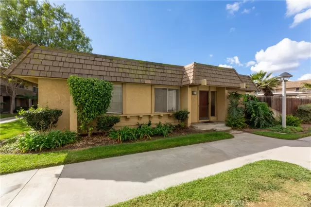 MLS: PW23204337 Condo For Sale