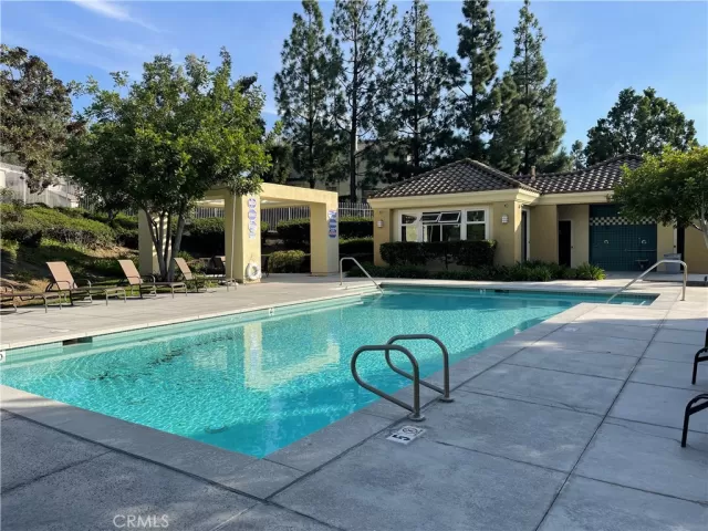 MLS: PW23205053 Condo For Sale