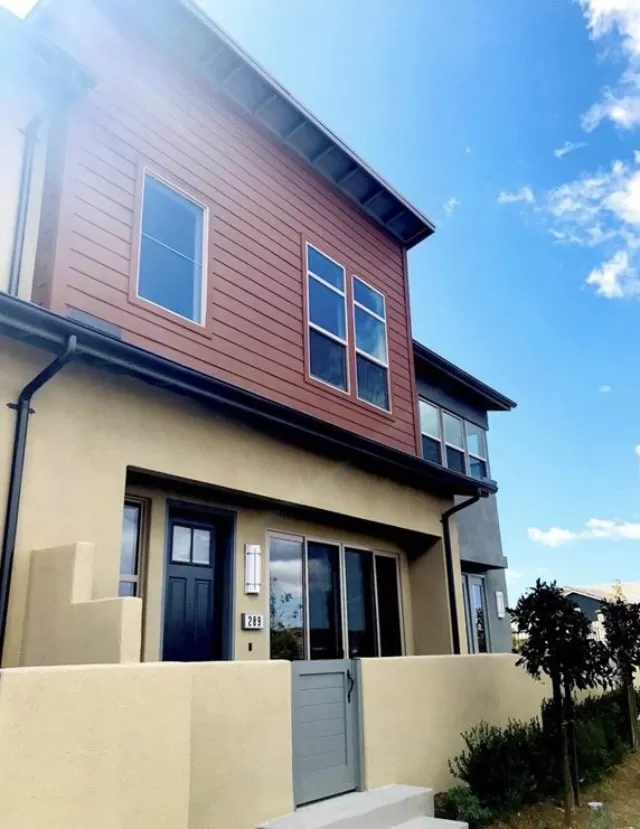 MLS: PW23205209 Condo For Sale