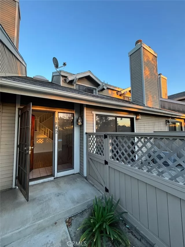 MLS: PW23205999 Condo For Sale