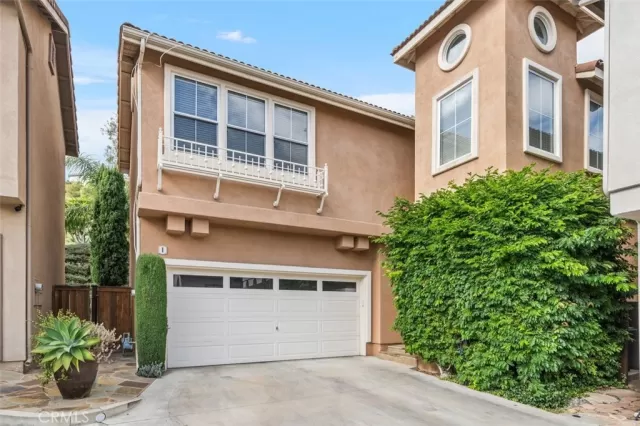 MLS: PW23207810 Condo For Sale