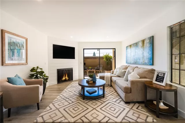 MLS: PW23208268 Condo For Sale