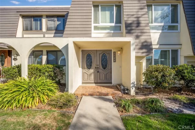 MLS: PW23208851 Condo For Sale