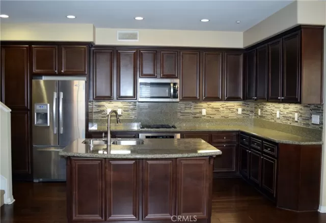 MLS: PW23210151 Condo For Sale