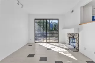 Photo #2: PW23210700 Listing 