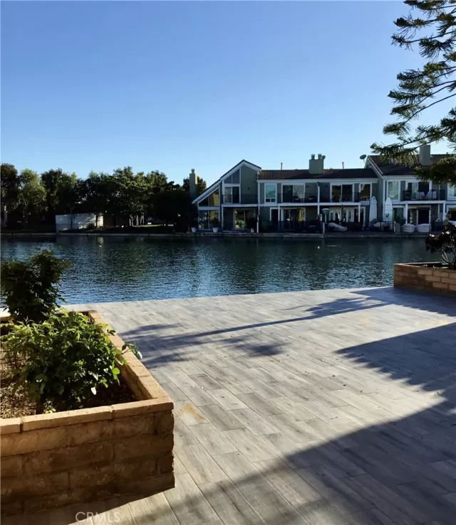 MLS: PW23212615 Condo For Sale