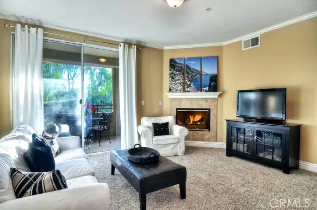 MLS: PW23213751 Condo For Sale