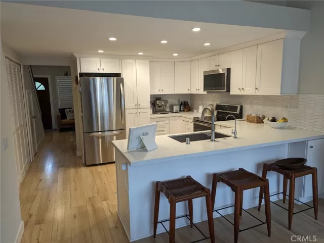 MLS: PW23215302 Condo For Sale