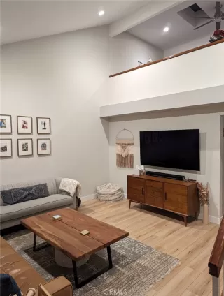 Photo #1: PW23215302 Listing