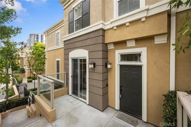 MLS: PW23218067 Condo For Sale