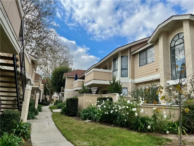 MLS: PW23218737 Condo For Sale