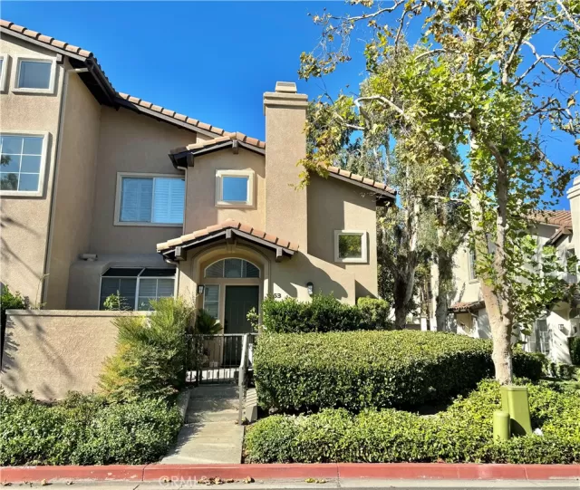 MLS: PW23220200 Condo For Sale