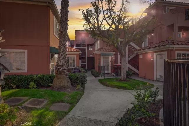 MLS: PW23221832 Condo For Sale