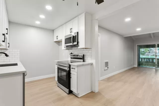 MLS: PW23222685 Condo For Sale