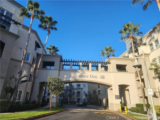 MLS: PW23222736 Condo For Sale