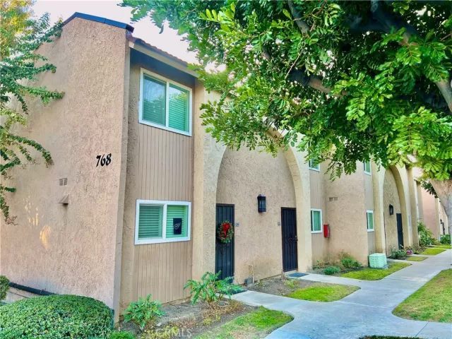 MLS: PW23222977 Condo For Sale