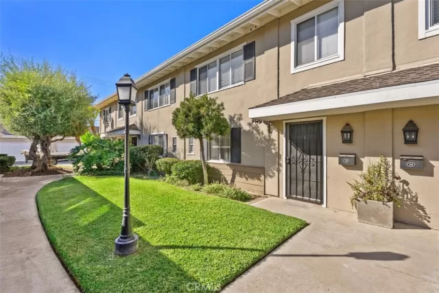 MLS: PW23225668 Condo For Sale