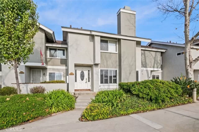 MLS: PW23230075 Condo For Sale