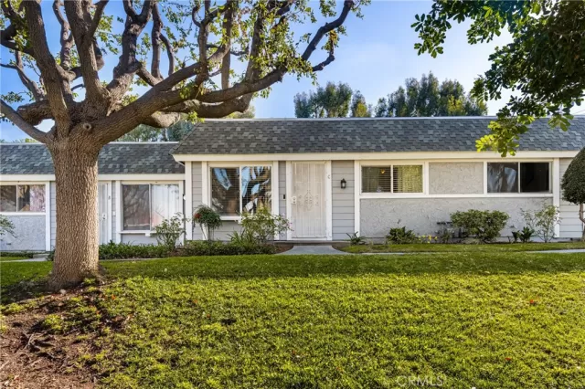 MLS: PW24000898 Condo For Sale